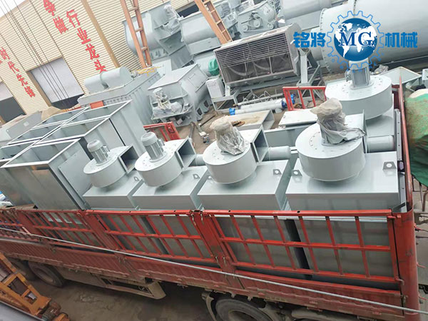 商丘年產30萬噸全自動干粉砂漿生產線裝車現(xiàn)場